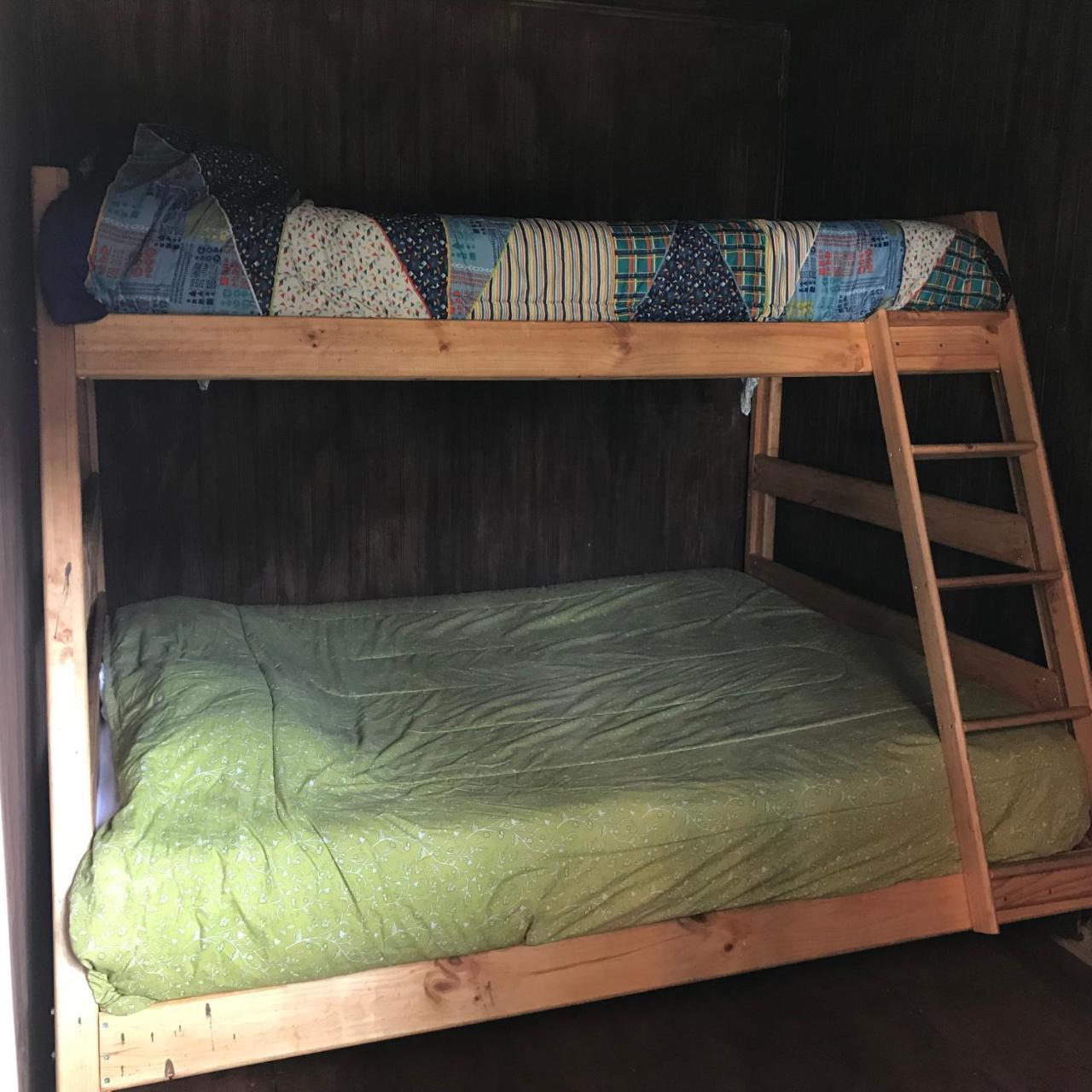 Rustik Hostel Puerto Montt Eksteriør bilde