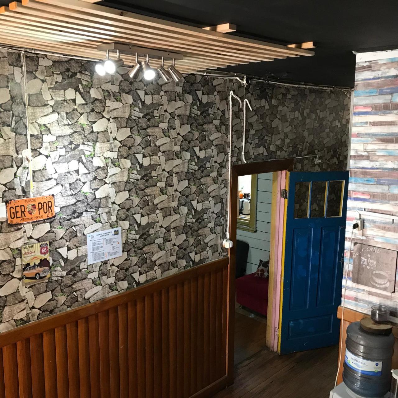 Rustik Hostel Puerto Montt Eksteriør bilde