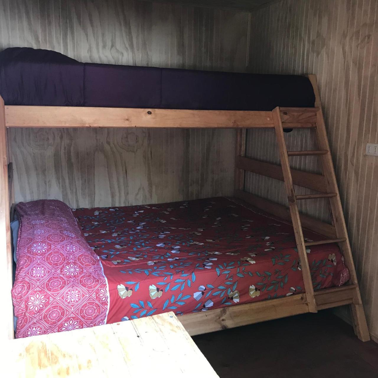 Rustik Hostel Puerto Montt Eksteriør bilde